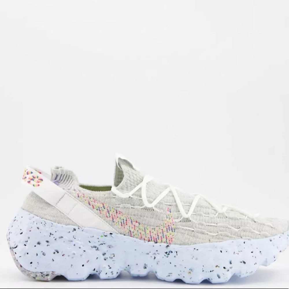 Nike Space Hippie 04 sneakers in summit white